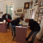 Neuf étudiants en master d’Histoire de l’Art de l'UFR des Sciences Humaines à l’Université de Bourgogne se sont engagés le temps d'une journée au musée Noisot de Fixin pour entretenir et nettoyer des œuvres d'art.